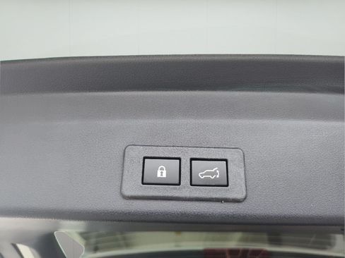 Used 2025 Subaru Ascent Premium AWD/4WD image 7