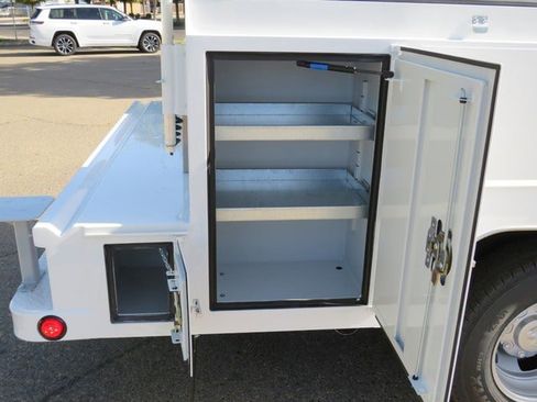 New 2022 RAM 3500 Tradesman image 27