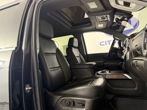 Used 2020 GMC Sierra 3500 Denali w/ Denali Ultimate Package image 10