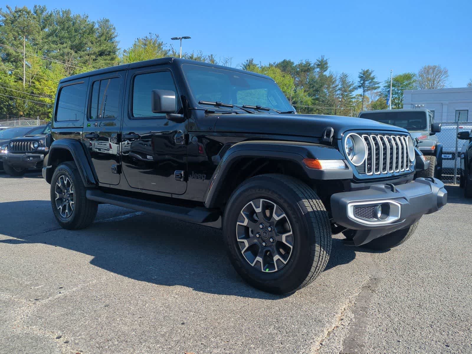 New 2026 Jeep Wrangler Unlimited Sahara AWD/4WD image 2