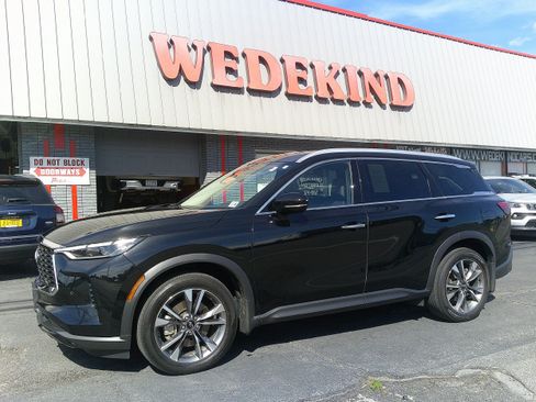 Used 2023 INFINITI QX60 Luxe w/ Cargo Package AWD/4WD image 1