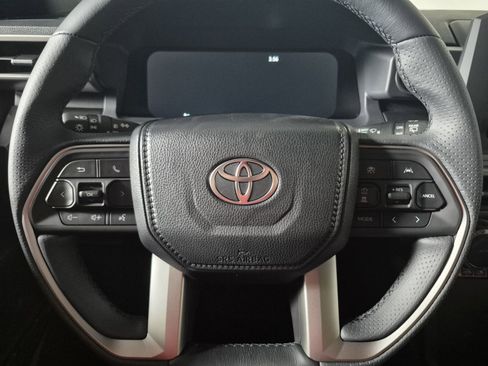 New 2026 Toyota 4Runner Limited AWD/4WD image 18