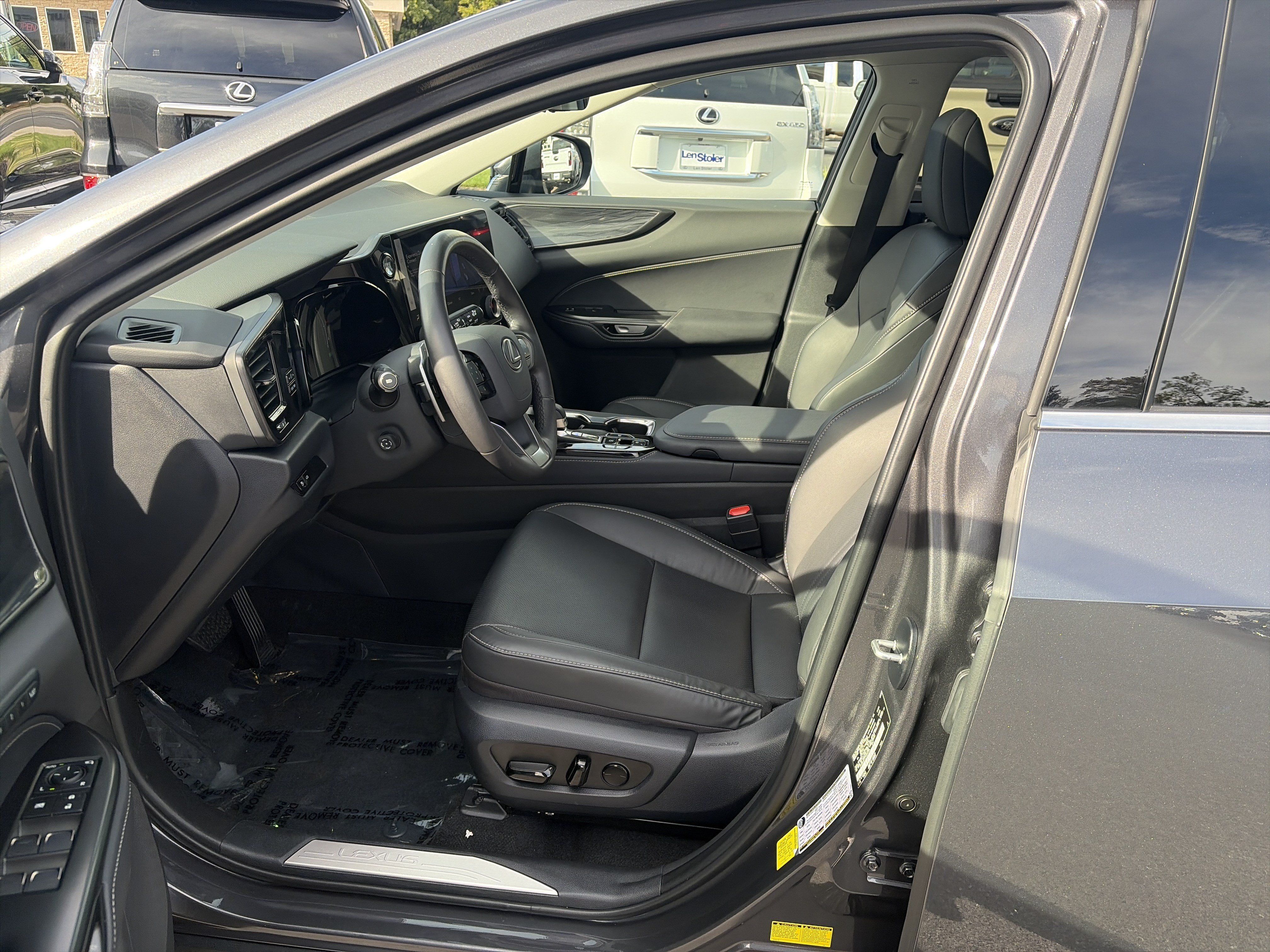 Used 2026 Lexus NX 350h AWD w/ Cold Area Package image 11