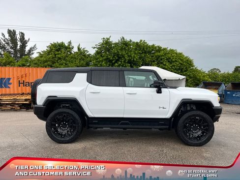 New 2026 GMC Hummer EV SUV image 8