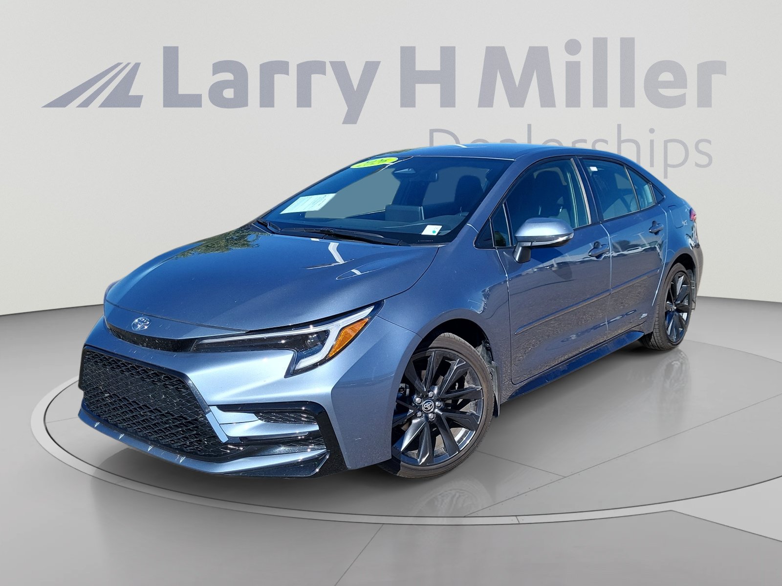 Certified 2026 Toyota Corolla SE w/ SE Premium Package AWD/4WD image 1