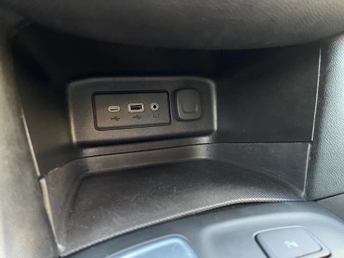 Used 2022 Chevrolet Equinox LT w/ Driver Convenience Package image 20