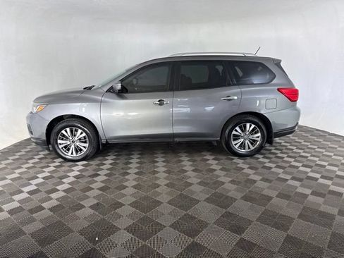 Used 2017 Nissan Pathfinder SL w/ SL Premium Package AWD/4WD image 8