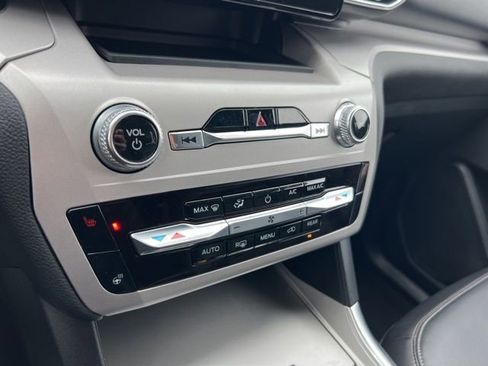 Certified 2023 Ford Explorer XLT w/ Equipment Group 202A image 14