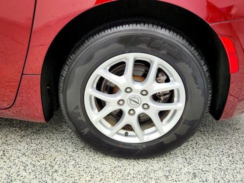 Used 2021 Chrysler Pacifica Touring-L FWD image 9