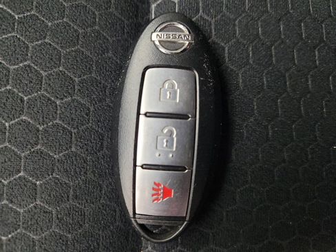 Used 2015 Nissan Juke SV w/ Technology Package AWD/4WD image 32