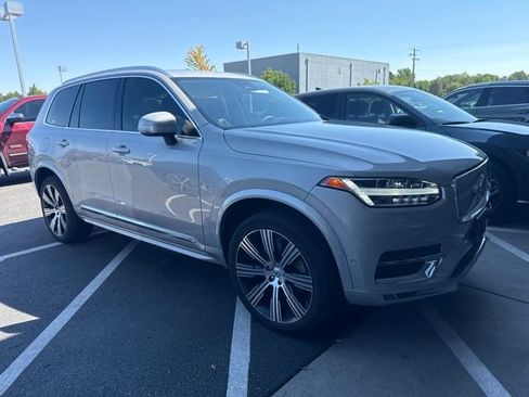 Used 2023 Volvo XC90 B6 Ultimate w/ Protection Package Premier AWD/4WD image 2