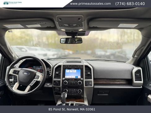 Used 2019 Ford F150 Lariat w/ Equipment Group 502A Luxury AWD/4WD image 24