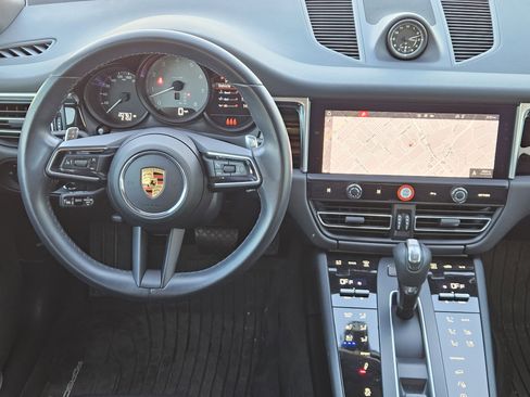 Used 2023 Porsche Macan S image 25