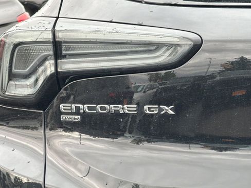 Used 2024 Buick Encore GX Avenir AWD/4WD image 27