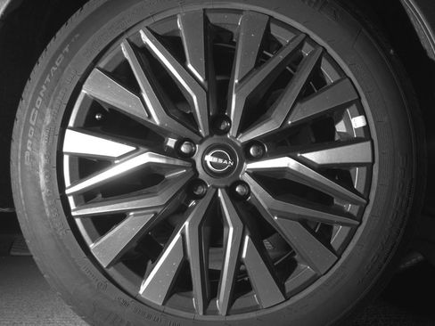 Used 2025 Nissan Altima 2.5 SV image 15