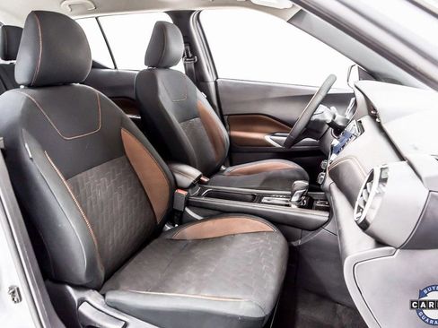 Used 2024 Nissan Kicks SR image 33