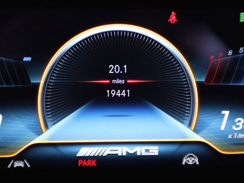 Used 2021 Mercedes-Benz AMG GT 63 w/ AMG Aerodynamics Package image 17