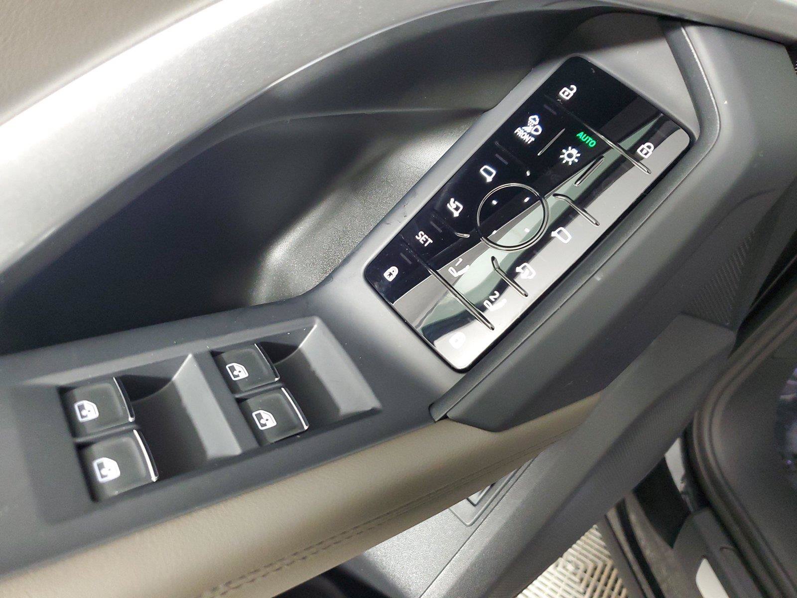 Certified 2025 Audi Q5 Premium AWD/4WD image 20