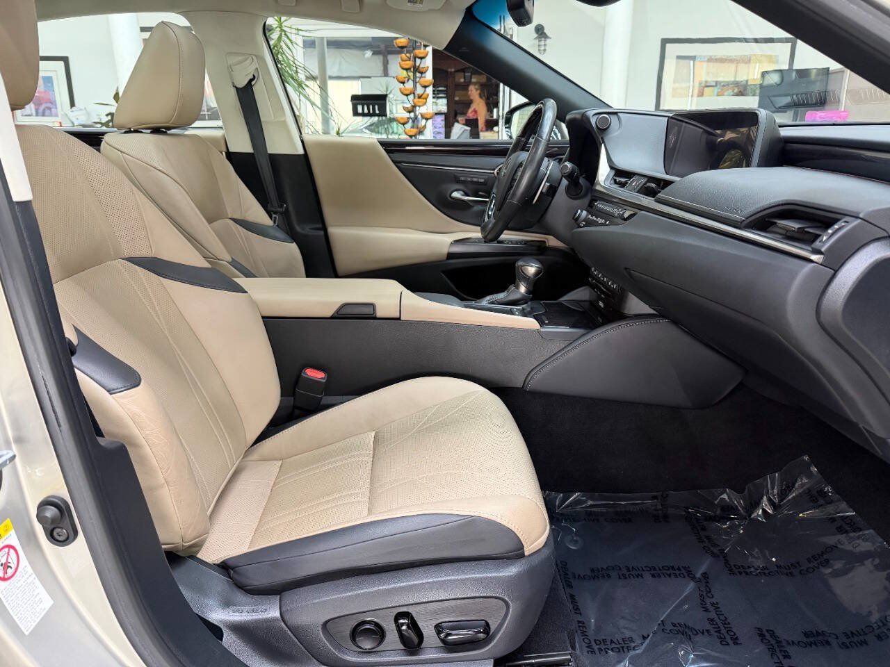 Used 2019 Lexus ES 350 w/ Accessory Package 2 FWD image 17