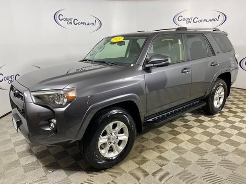 Certified 2023 Toyota 4Runner SR5 Premium image 3
