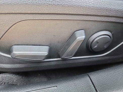 Used 2021 Hyundai Sonata Limited w/ Preferred Accessory Package image 17