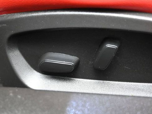 Used 2016 Chevrolet Corvette Stingray w/ Battery Protection Package image 8