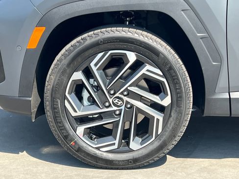 New 2025 Hyundai Tucson Limited image 23