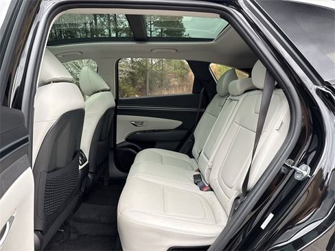 Used 2024 Hyundai Tucson Limited image 26