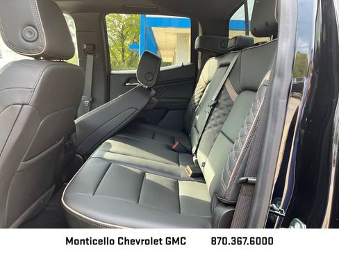 New 2026 GMC Canyon Denali w/ LPO, Black Badging Package image 25