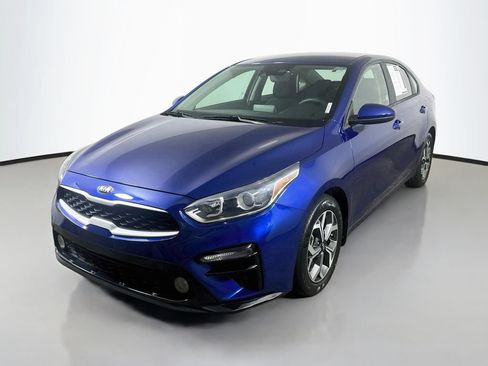 Used 2021 Kia Forte LXS FWD image 3