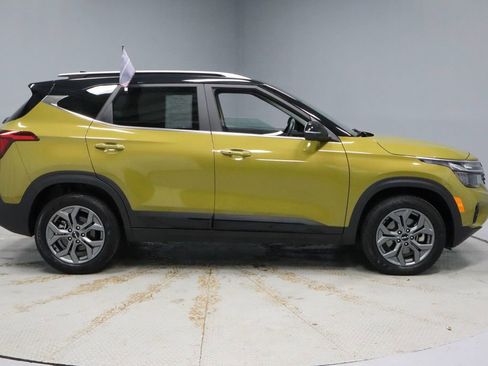 Used 2024 Kia Seltos S AWD/4WD image 7