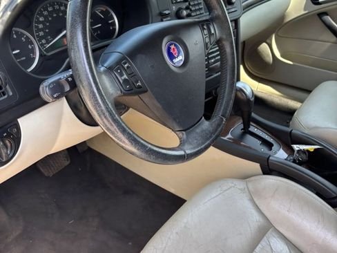 Used 2005 Saab 9-3 Arc FWD image 14