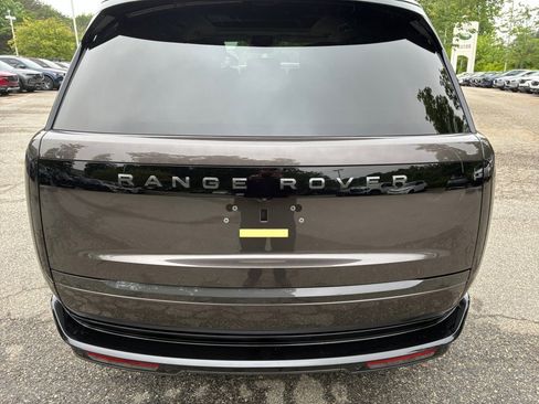 New 2026 Land Rover Range Rover Long Wheelbase SE AWD/4WD image 14