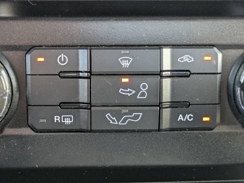 Used 2016 Ford F150 XLT w/ Equipment Group 301A Mid RWD image 19