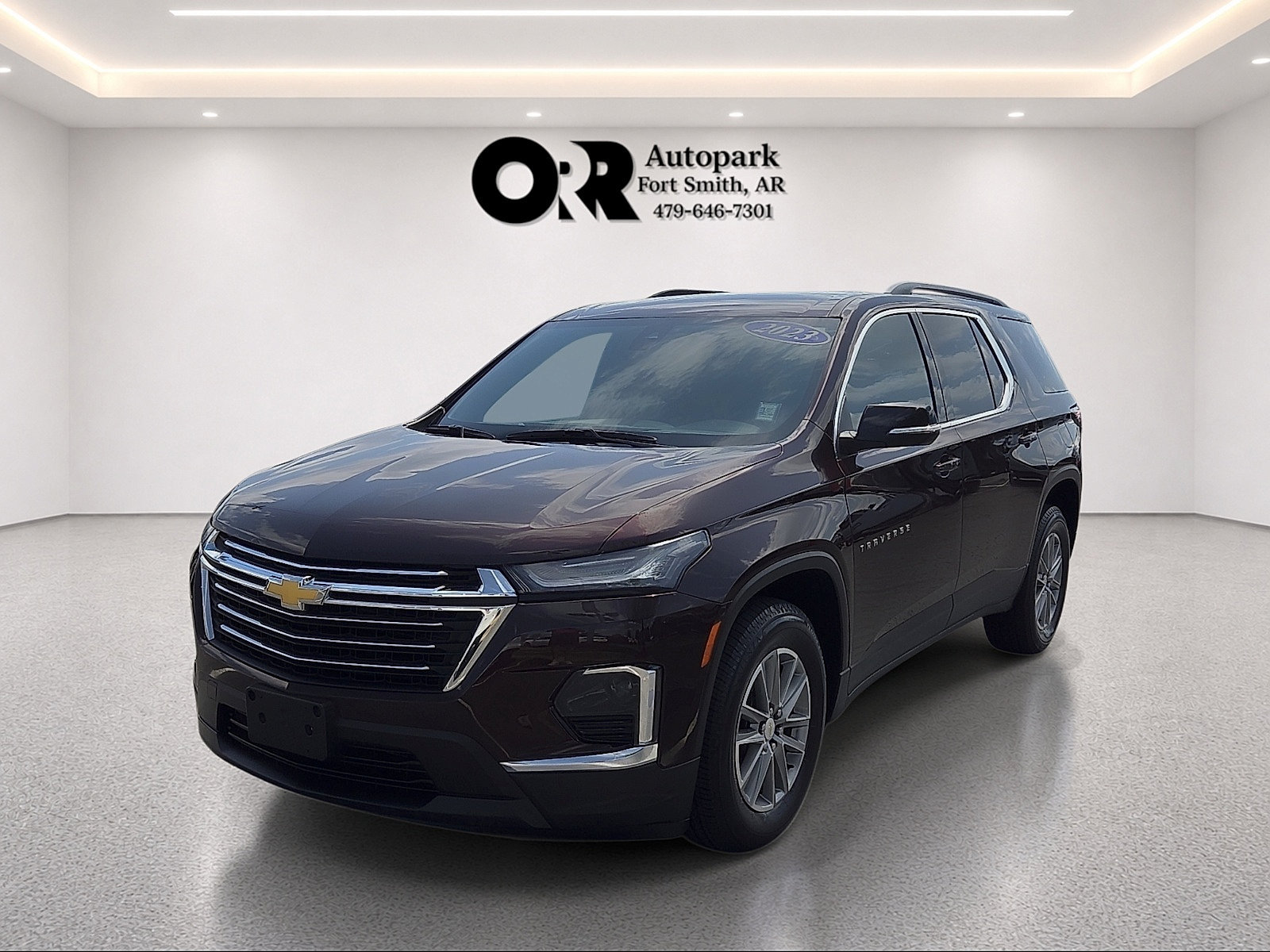 Used 2023 Chevrolet Traverse LT AWD/4WD image 2