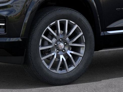 New 2026 GMC Terrain Denali w/ LPO, Black Badging Package AWD/4WD image 9