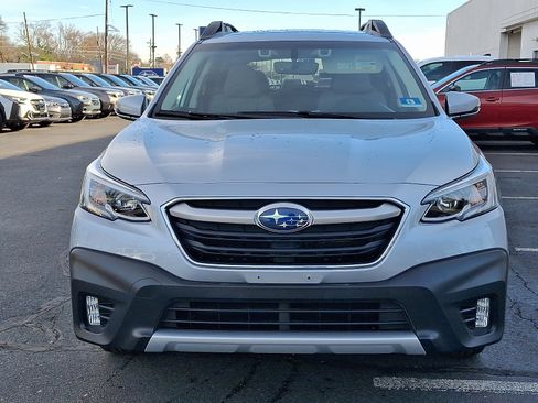 Used 2020 Subaru Outback Limited image 2