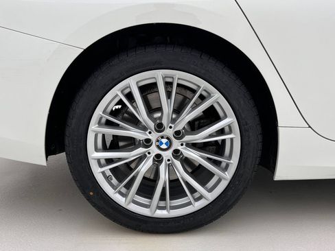 Certified 2023 BMW 330i xDrive Sedan w/ Convenience Package AWD/4WD image 29