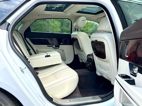 Used 2012 Jaguar XJ L Supercharged image 23