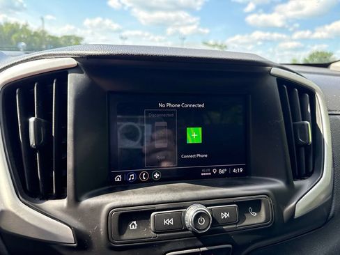 Used 2023 GMC Terrain SLE w/ LPO, Floor Liner Package AWD/4WD image 24
