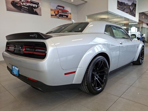 Used 2020 Dodge Challenger SRT Hellcat image 6