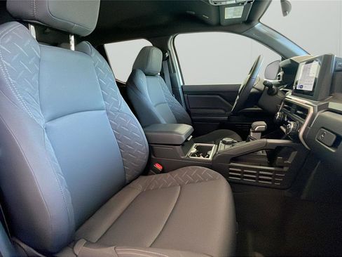 Used 2024 Toyota Tacoma SR5 AWD/4WD image 14