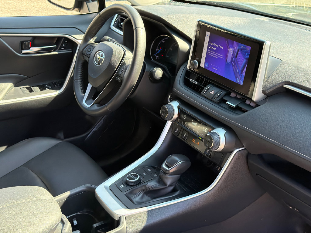 Used 2023 Toyota RAV4 XLE Premium AWD/4WD image 10