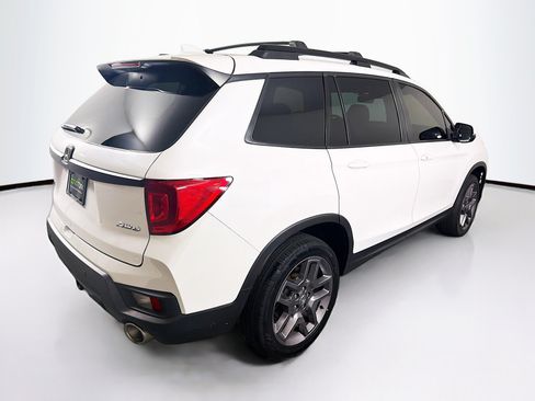 Used 2023 Honda Passport EX-L image 9