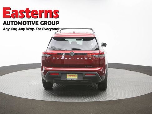 Used 2024 Nissan Pathfinder SV AWD/4WD image 39
