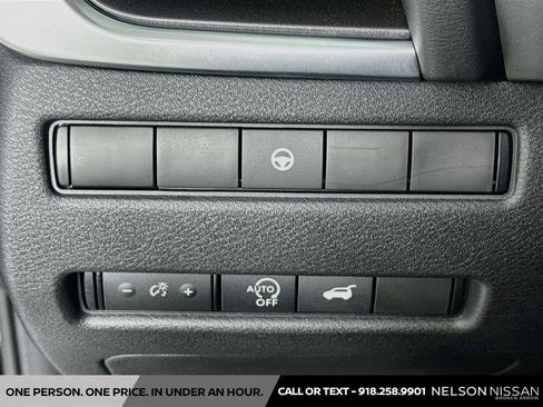 Certified 2023 Nissan Rogue SV w/ SV Premium B Package AWD/4WD image 10