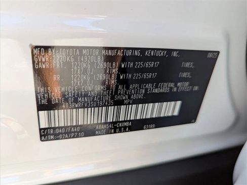 New 2025 Toyota RAV4 XLE image 17