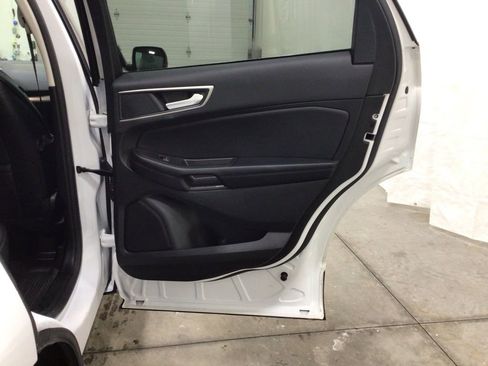 Used 2022 Ford Edge SEL w/ Convenience Package image 28