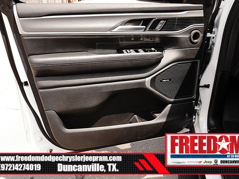 New 2026 Jeep Grand Wagoneer 2WD w/ Premium Group I image 40