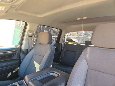Used 2023 Chevrolet Silverado 1500 LT w/ Z71 Off-Road Package AWD/4WD image 9